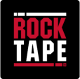 Logoen til Rocktape. Sort firkant med en hvor og en rød strek i. Mellom strekene står det Rock i rødt og tape i hvitt.